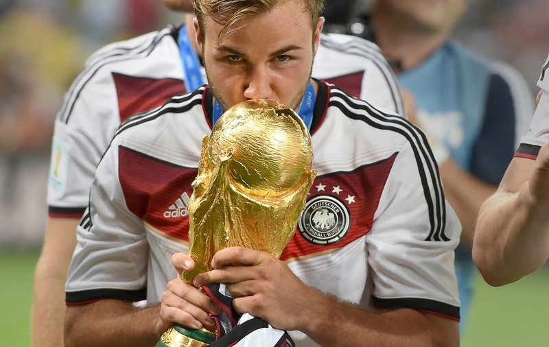 Eroul finalei, Mario Götze, este primul debutant născut în Germania unificată