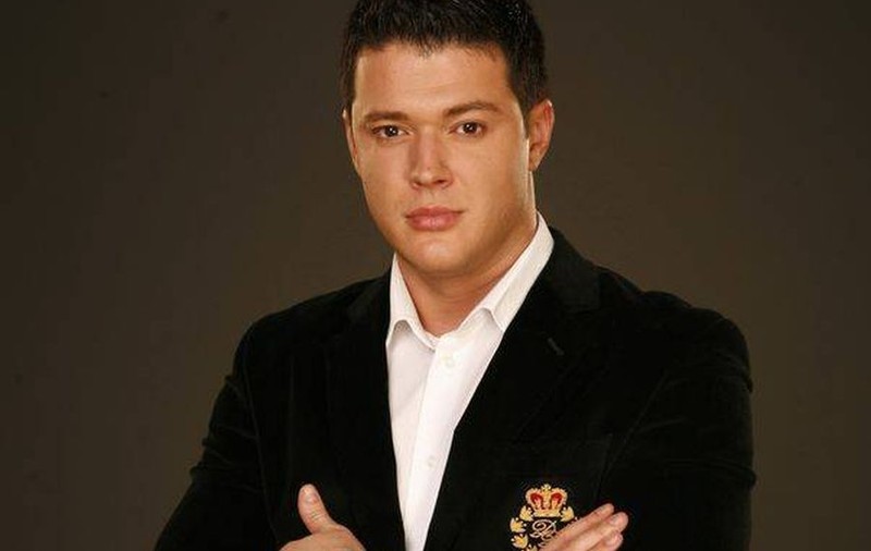 VICTOR SLAV FACE ALUZIE LA BIANCA? UITE CE MESAJ A  PUBLICAT!