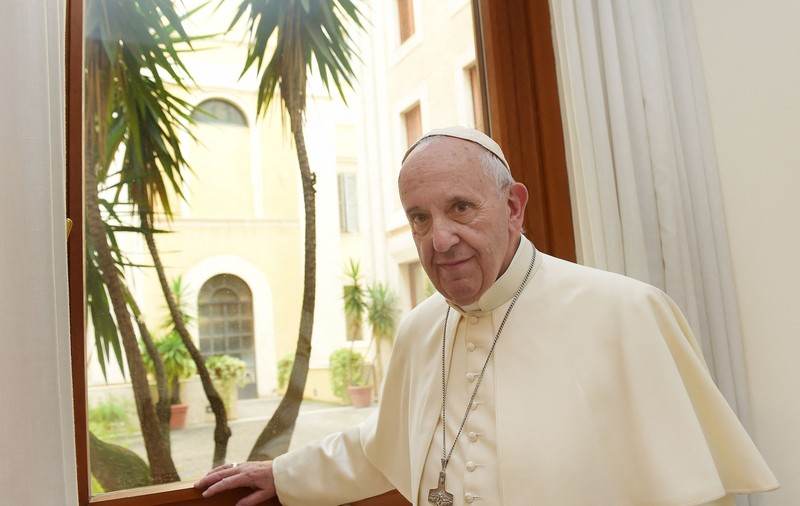 Papa Francisc este în stare critică după ce i-au cedat rinichii: „Este probabil aproape de moarte”