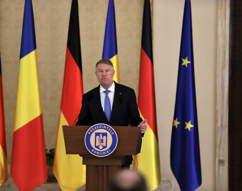 Klaus Iohannis se declară încrezător că rotativa guvernamentală va avea loc: „Nu cred că există o alternativă viabilă la coaliție”