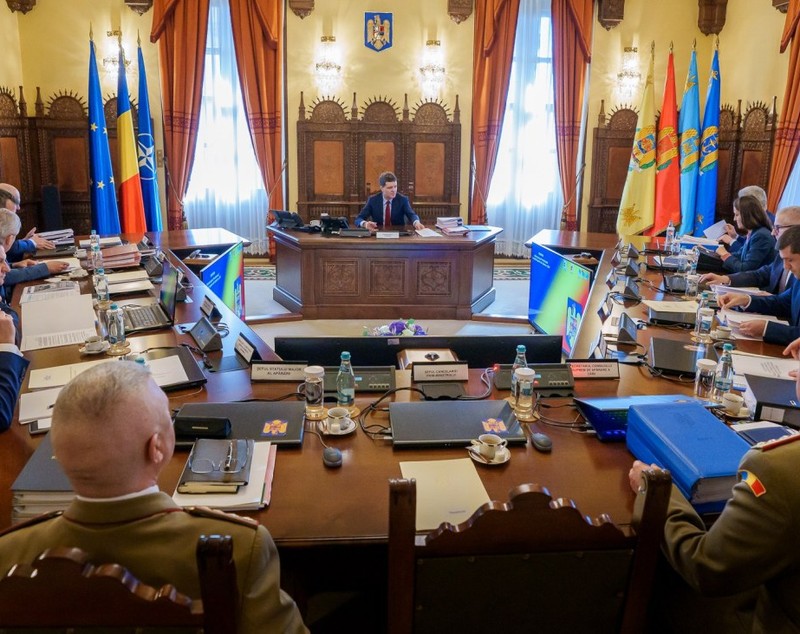 Concluzii după CSAT: creşterea numărului de militari activi și de rezerviști, o prioritate. „Trebuie să fim pregătiți pentru un război de lungă durată”