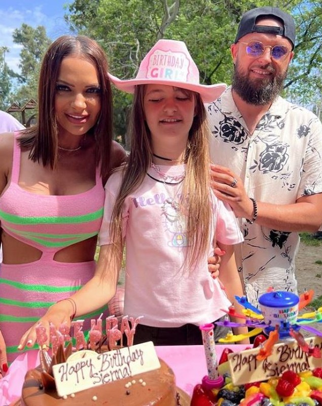 Andreea Antonescu s-a întâlnit cu fostul soț în America. Cum se înțelege cu Traian Spak după divorț