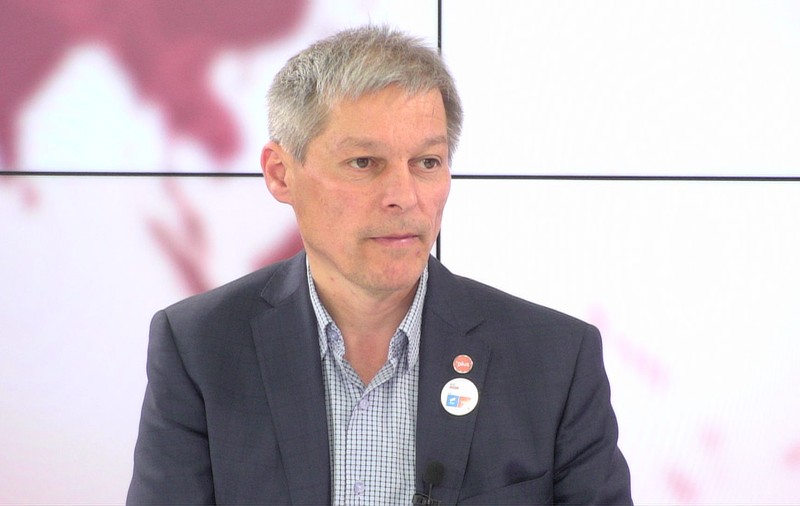 Dacian Cioloș a fost ales președinte al grupului Renew Europe. Este primul lider român al unui grup politic din Parlamentul European