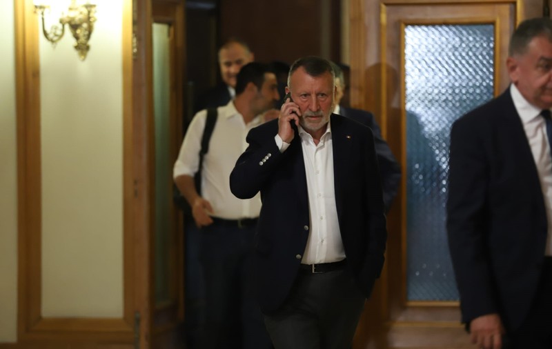 Jocuri de culise pentru urmașul lui Paul Stănescu, gestionarul cadrelor PSD. Noua strategie gândită de Sorin Grindeanu