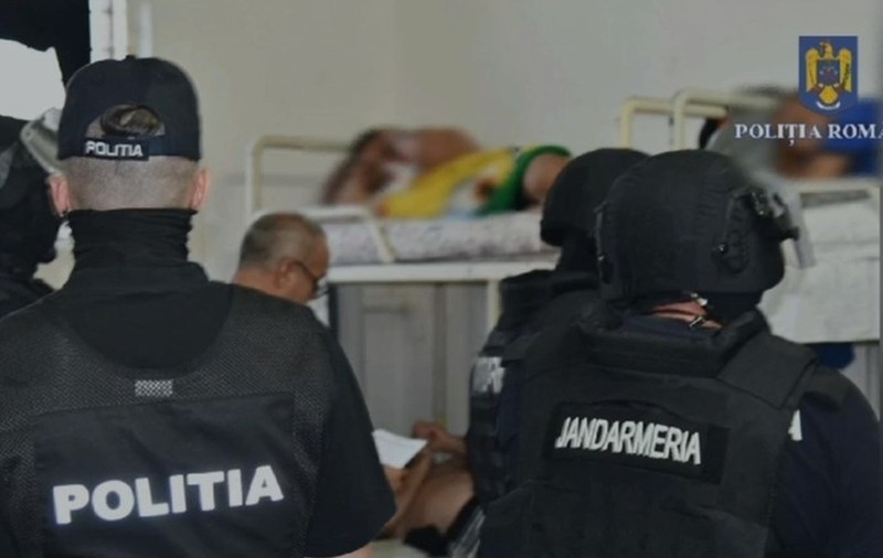 22 de percheziţii în mai multe județe și în 4 penitenciare la membrii unei grupări care vindea droguri