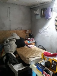 Libertatea a intrat în posesia mai multor fotografii din camera pe care Dincă o numește ”dormitor” și unde se vede patul de care a fost legată Alexandra Măceșanu