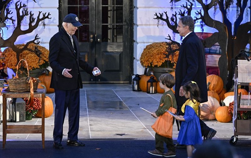 Reacția Moscovei după ce băiețelul lui Antony Blinken a apărut costumat în Zelenski de Halloween