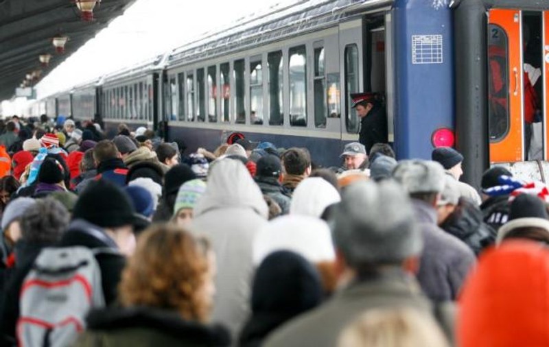 Bilete de tren la JUMĂTATE DE PREȚ pentru copii şi elevi 