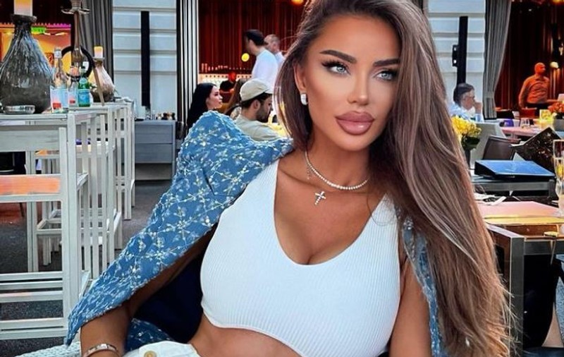 Cum a apărut Bianca Drăgușanu pe o plajă din Mamaia Nord. Toți și-au dat coate când au văzut-o