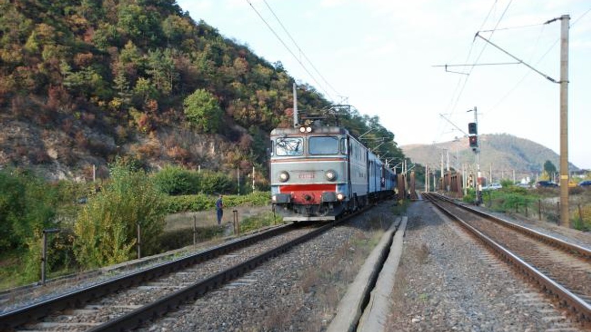 Circulație feroviară închisă între Brașov și Predeal
