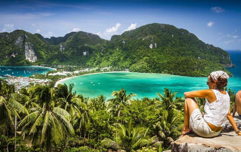 Thailanda își închide una dintre cele mai frumoase insule din cauza turiștilor