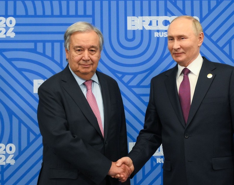 Volodimir Zelenski refuză să îl mai primească la Kiev pe secretarul general ONU, după ce acesta a dat mâna cu Vladimir Putin