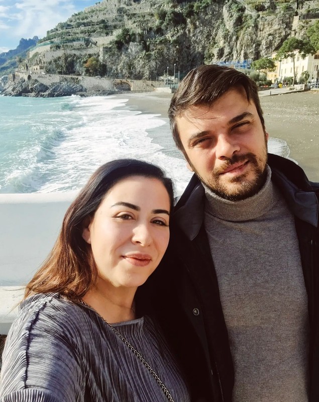 Ce se întâmplă între Oana Roman și Marius Elisei, la câteva luni după despărțire. „Dacă îl bufnește râsul, să o luăm pas cu pas”