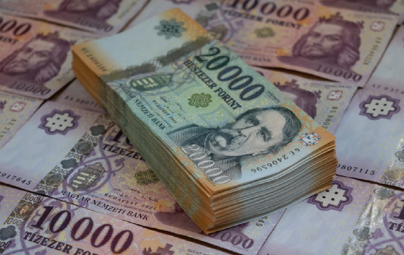 Cel puțin 46.500.000 de euro a costat „pacea” dintre Budapesta și UDMR: cum au devenit fundațiile din Ardeal adevărați coloși imobiliari din banii Ungariei