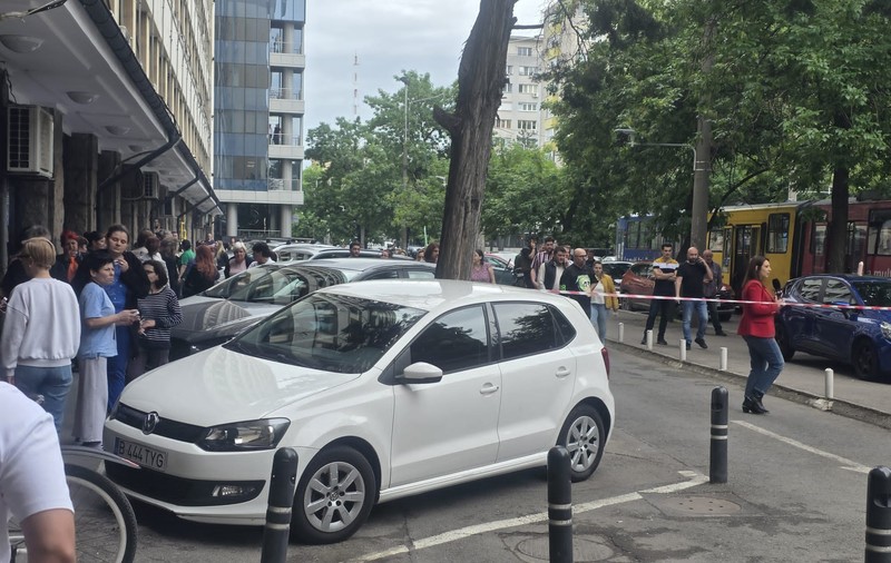 Anchetă-fulger la Ministerul Transporturilor, după ce un lift cu 7 persoane s-a prăbușit în Palatul CFR. Primele decizii