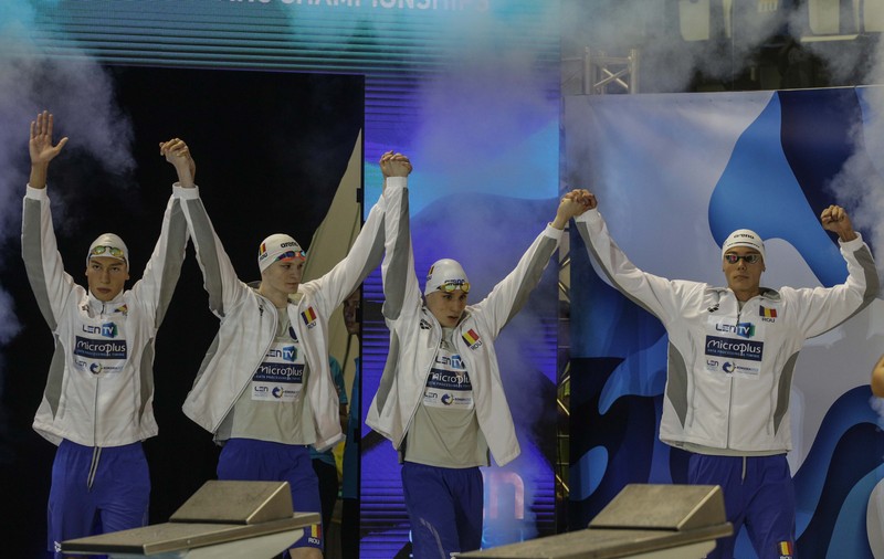 David Popovici își laudă colegii pentru câștigarea aurului la Campionatele Europene de înot pentru Juniori: „Suntem la fel de buni”