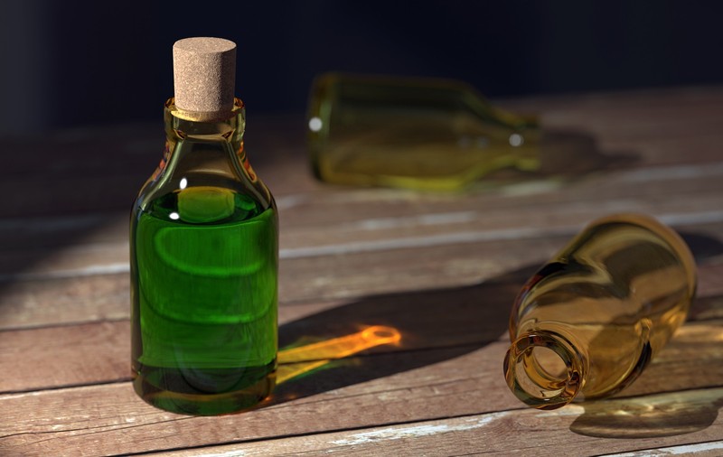 O româncă a încercat să se sinucidă în Italia. Femeia a băut acid clorhidric