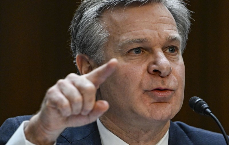 Directorul FBI Christopher Wray ar putea fi forțat de Donald Trump să demisioneze