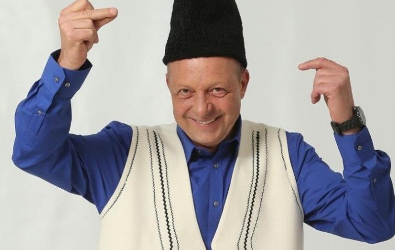 Marian Râlea e actor, dar a absolvit Liceul de Construcții. „În timpul studenţiei şi după mai făceam câte un ban zugrăvind case”