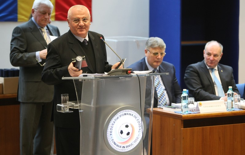 Scandal cu iz penal între Dumitru Dragomir și Gino Iorgulescu. Mitică: ”A luat șpaga, comisionul!”. Gino: ”Îl dau în judecată. Solicit anchetă DNA”