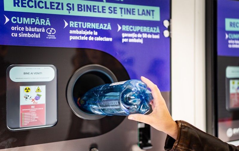 Cum îți poți recupera garanția de 50 de bani dacă vii cu ambalajele la reciclat în rețeaua Carrefour