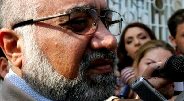 Omar Hayssam a ieșit în închisoare. Omar Hayssam, cu barbă albă și ochelari