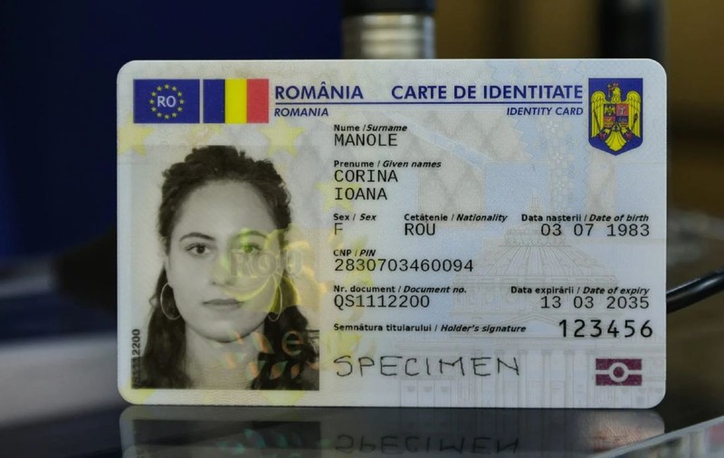 Îmbulzeală la București pentru obținerea noii cărți de identitate electronice: au fost ocupate toate locurile pentru două luni încă din prima zi