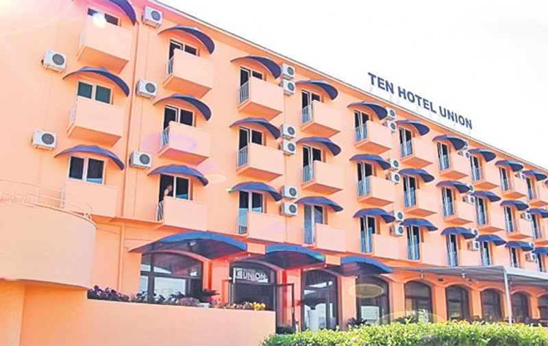 Ten Union, un hotel modern, pentru toate buzunarele