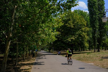 Locuitorii din zona Izvor vor să-și apere parcul. Foto: Vlad Chirea