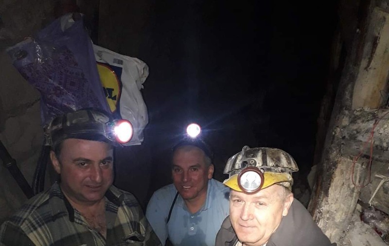 Cei 172 de ortaci care s-au blocat joi în subteran la mina de uraniu Crucea nu renunță la protest. „Promisiunile nu au fost respectate”