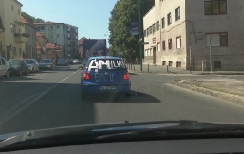 Mândru că a luat bacalaureatul, un braşovean a vrut să le arate tuturor reușita sa