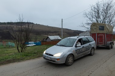 Caravana Măriuţei a ajuns la Breazu după peste 12 ore de mers