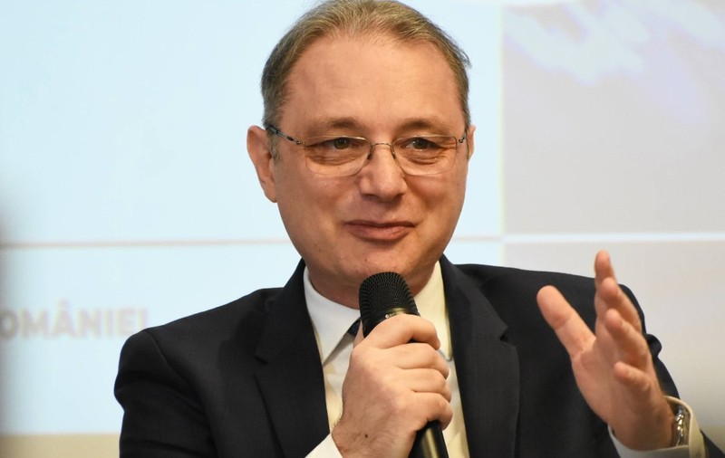 Luca Niculescu vrea ca până joi să aibă lista de miniștrii și programul de guvernare. Sursă Foto: Facebook / Luca Niculescu