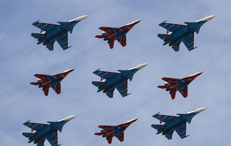 Paradă fără avioane. Kremlinul a anunțat de ce avioanele militare nu au zburat deasupra Pieței Roșii