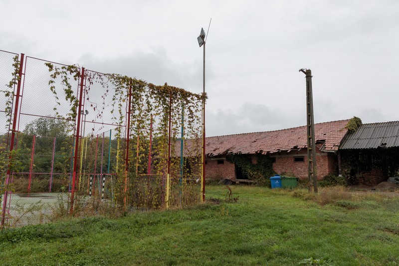 Clădirea pusă la dispoziție de primărie inițial nu a putut fi renovată