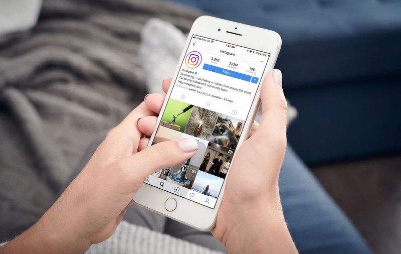 Cum poți să ascunzi statusul activ pe Instagram