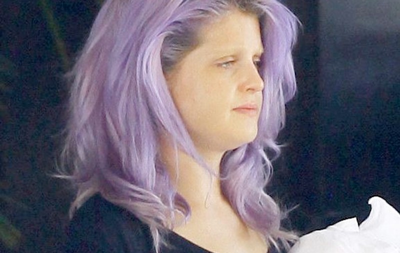 OMG! Ce urâtă e Kelly Osbourne nemachiată! FOTO
