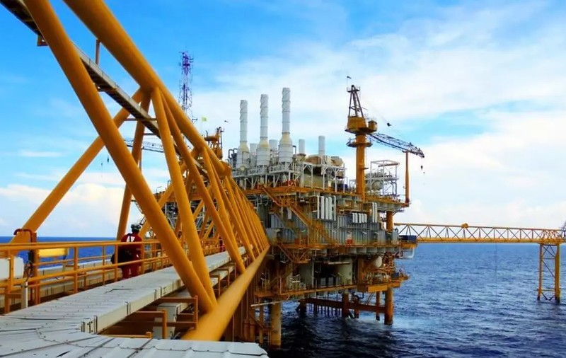 Bătălia pentru Neptun Deep. Ministerul Energiei și companiile din subordine, procese pe bandă cu organizațiile de mediu. Miza: securitatea energetică a României