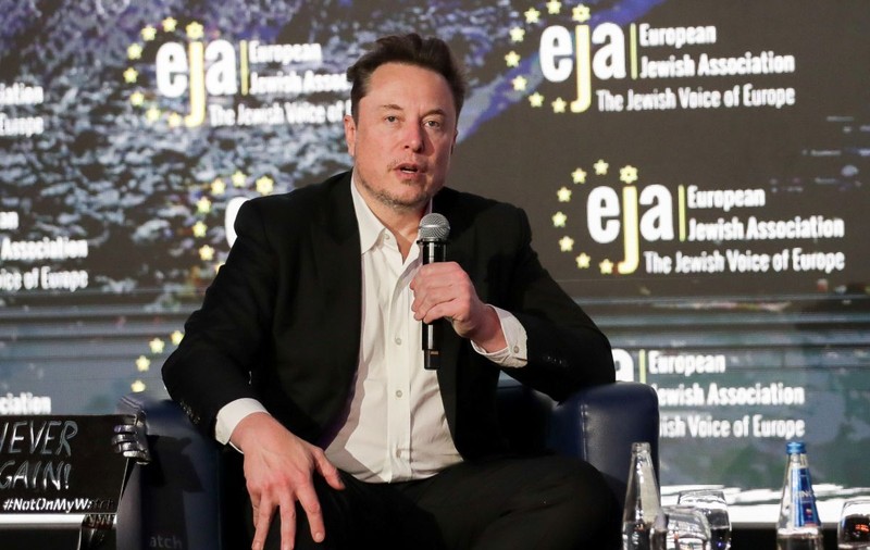 Elon Musk, încă o reacție la adresa CCR: „Cum poate un judecător să anuleze alegerile și să nu fie considerat un dictator?”