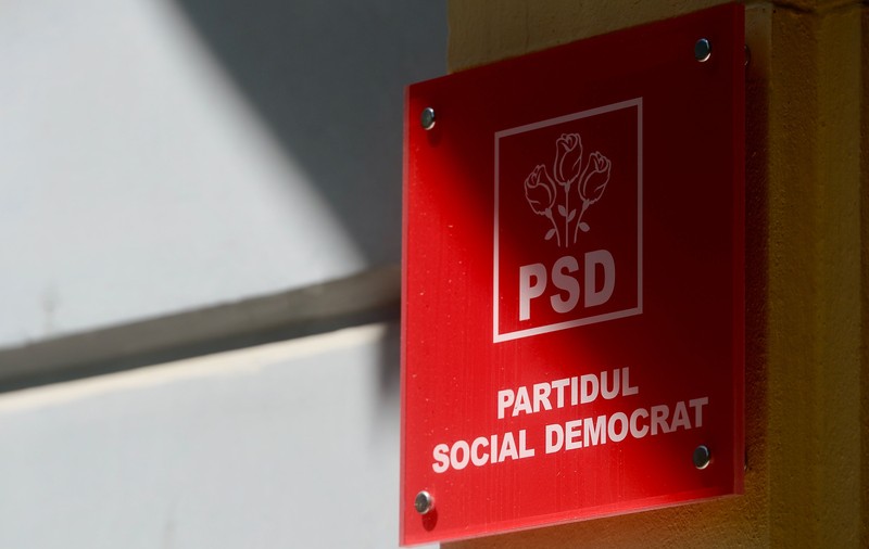O angajată a PSD a intrat în sediul de pe Kiseleff, s-a dezbrăcat și s-a automutilat. Marcel Ciolacu: “A avut o depresie”