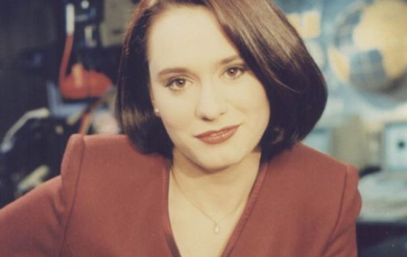 Cum arătau vedetele noastre de televiziune la începuturile lor. Le vezi în fiecare zi, dar mai ții minte cum erau la prima lor apariție pe micul ecran? / FOTO
