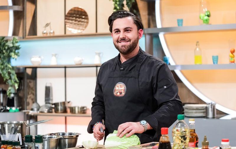 Janni Alexandridis de la „Chefi la cuțite” sezonul 12 a primit cuțitul de aur din partea lui chef Florin Dumitrescu. Ce dezvăluiri a făcut