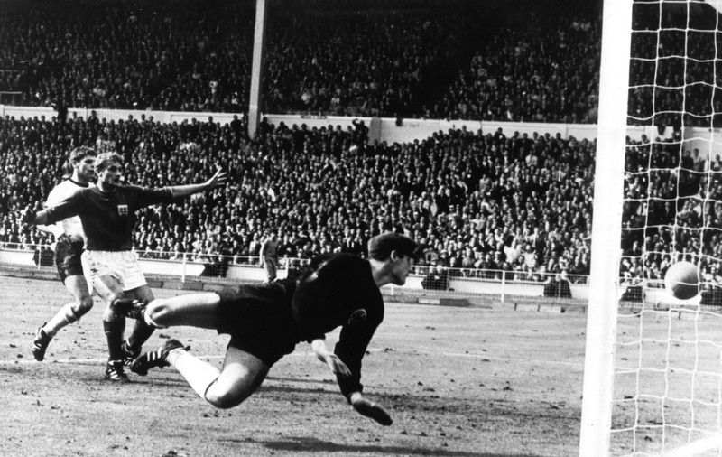 Regatul Unit pentru un gol! Nemţii vor recunoaşte golul din finala CM 1966, dacă englezii rămân în UE!