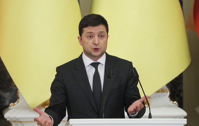 „Nu intrați în panică, suntem puternici”. Apelul președintelui Zelenski, după ce a anunțat impunerea legii marțiale