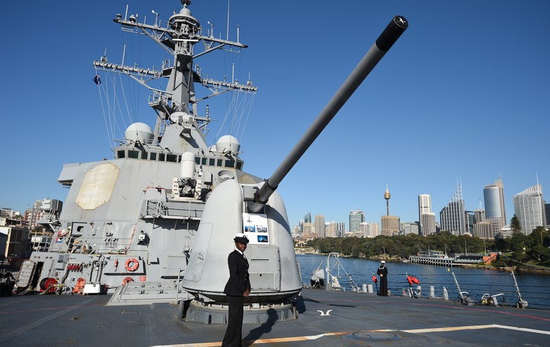 Dispută în Marea Chinei de Sud. China a trimis avioane de luptă deasupra unei nave americane