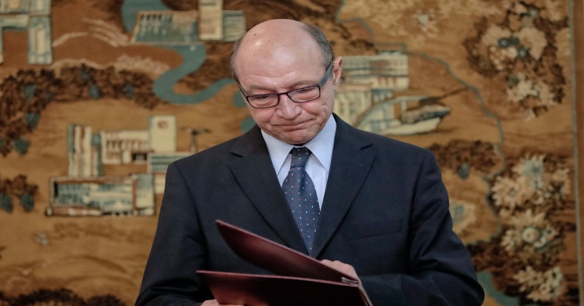 Train Băsescu avertizează întreaga Europă în legătură cu Donald Trump Foto: Profimedia Images