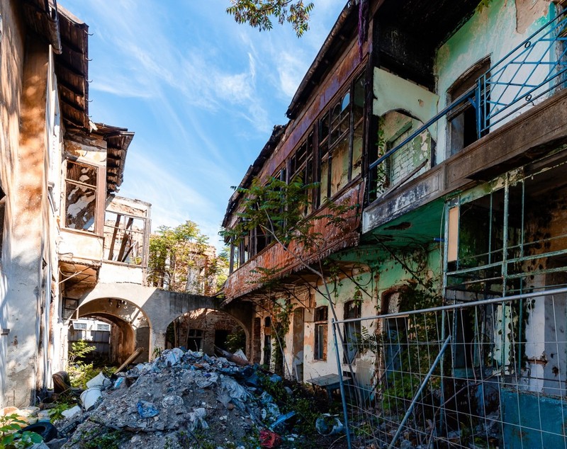 Hanul Solacolu din București a fost salvat de la prăbușire după 30 de ani de ruină. Cum arată și ce vrea să facă Primăria Capitalei aici