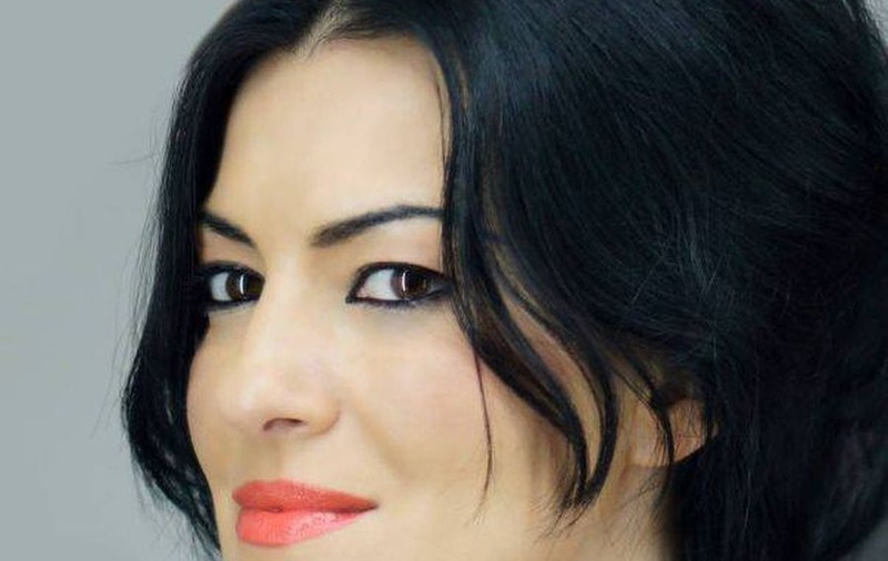 SILVIA DE LA VEGAS A PĂŢIT-O! "Mulţi sunt şarlatani şi nu se uită decât la portofelul vostru!"