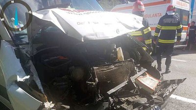 accident-plan-rosu-caras-severin