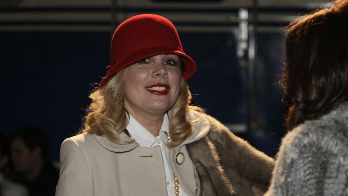 Dana Săvuică petrece primul Crăciun în casă nouă, după despărțirea de soțul ei. Vedeta îi va avea alături pe cei dragi din familie